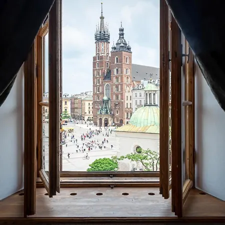 Main Square 18 View 1 * Cracovie