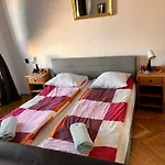 Apartment Main Square 18 View 1 *