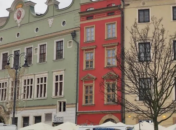 Main Square 18 View 1