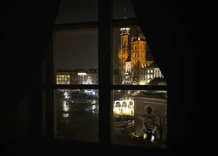 Main Square 18 View 1 * Krakau