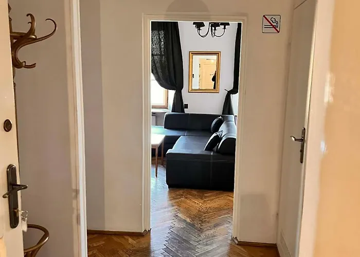 דירה Main Square 18 View 1 *