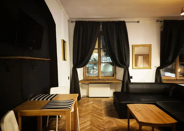 דירה Main Square 18 View 1 *